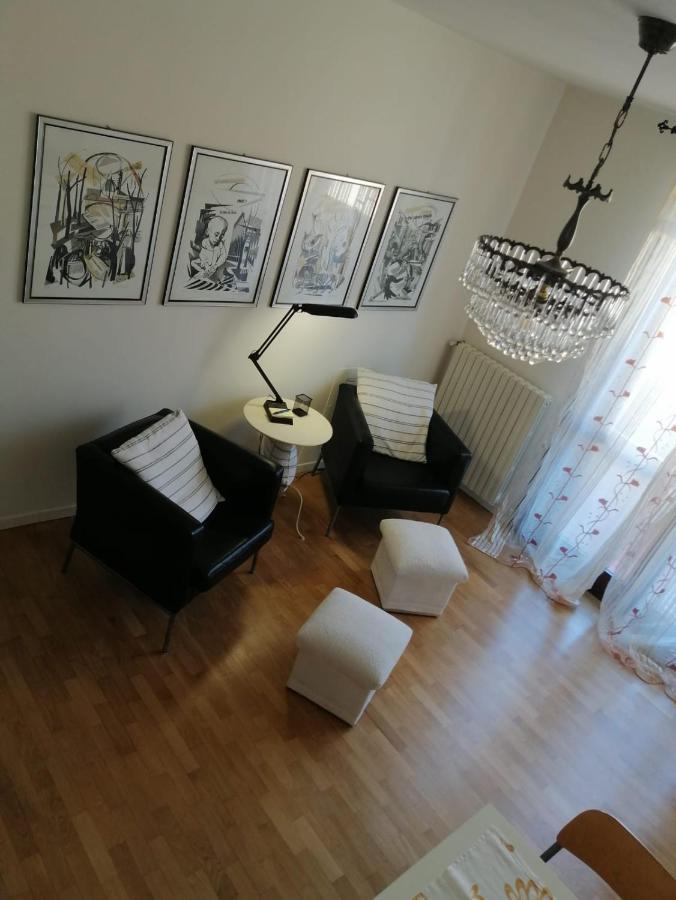 Appartamento Angela Cento  Exteriör bild